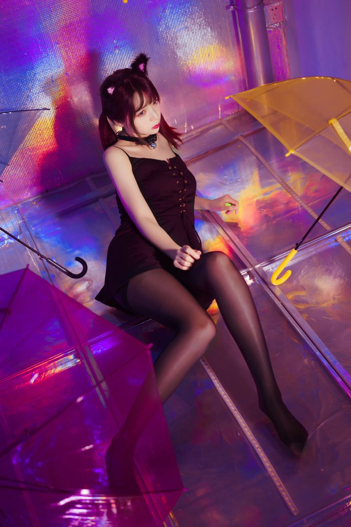 疯猫丨138 - NO.017 丝袜狂想曲(光) [34P-361.18MB]