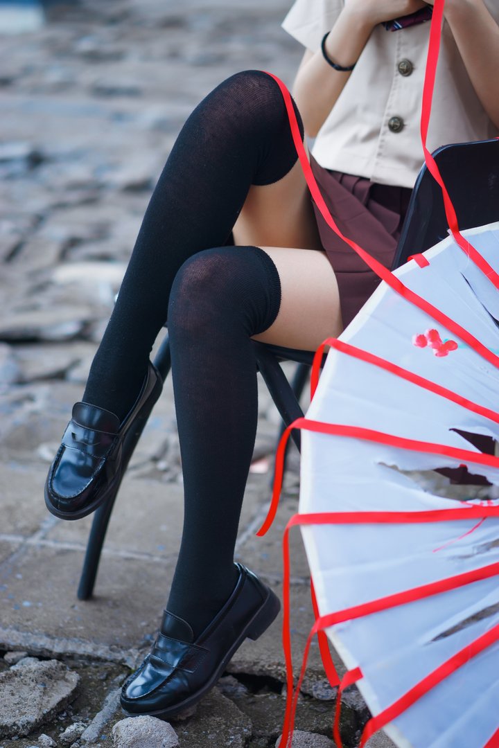 疯猫丨138 - NO.018 丝袜狂想曲(伞) [42P-572.68MB]