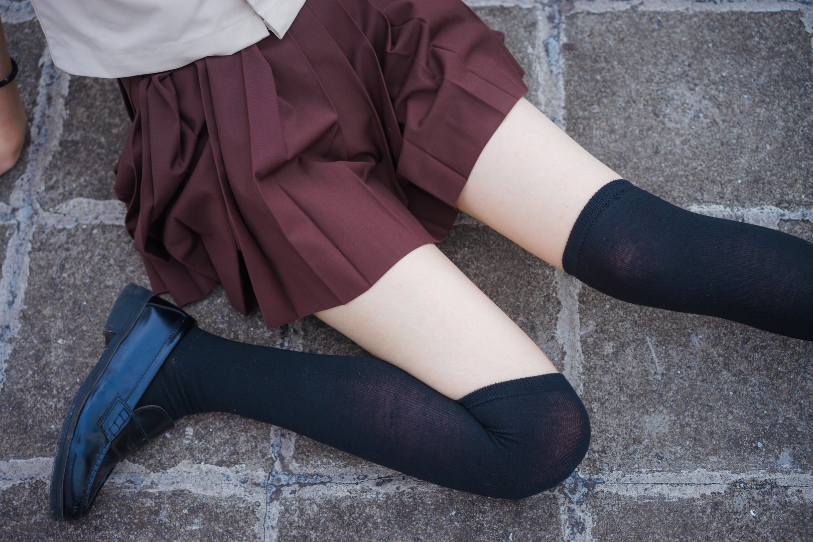 疯猫丨138 - NO.018 丝袜狂想曲(伞) [42P-572.68MB]