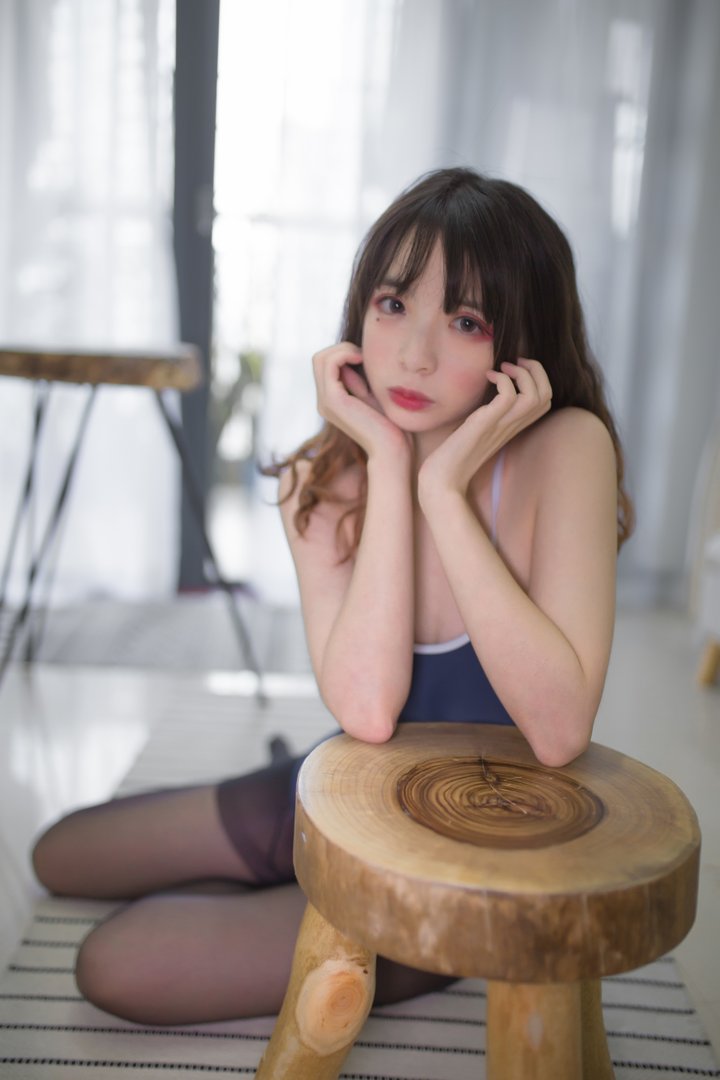 疯猫丨138 - NO.019 丝袜狂想曲(透) [56P-325.79MB]